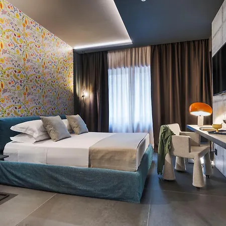 Smart Hotel 4*
